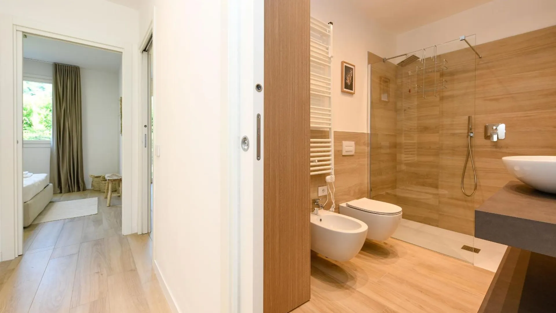 Mgh Luxury - Vivere Il Lago C05 代森扎诺-德尔加达 0*,