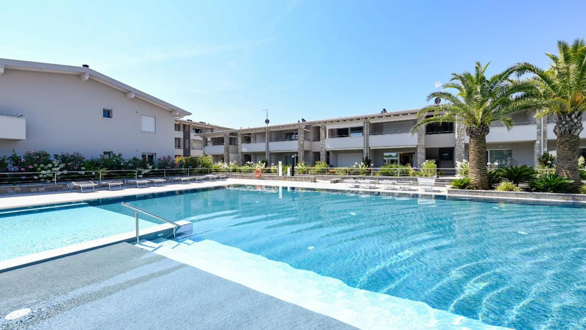 公寓 Mgh Luxury - Vivere Il Lago C05 代森扎诺-德尔加达