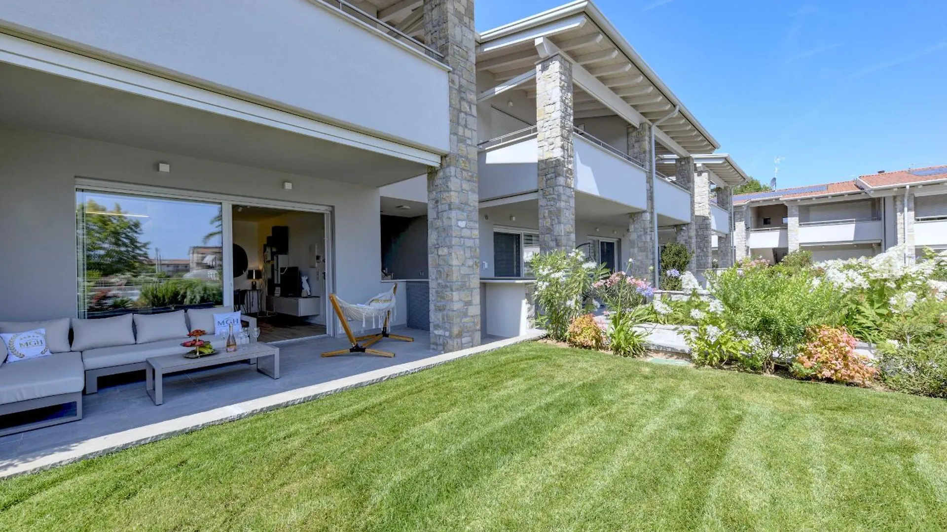 Mgh Luxury - Vivere Il Lago C05 代森扎诺-德尔加达 0*,  意大利