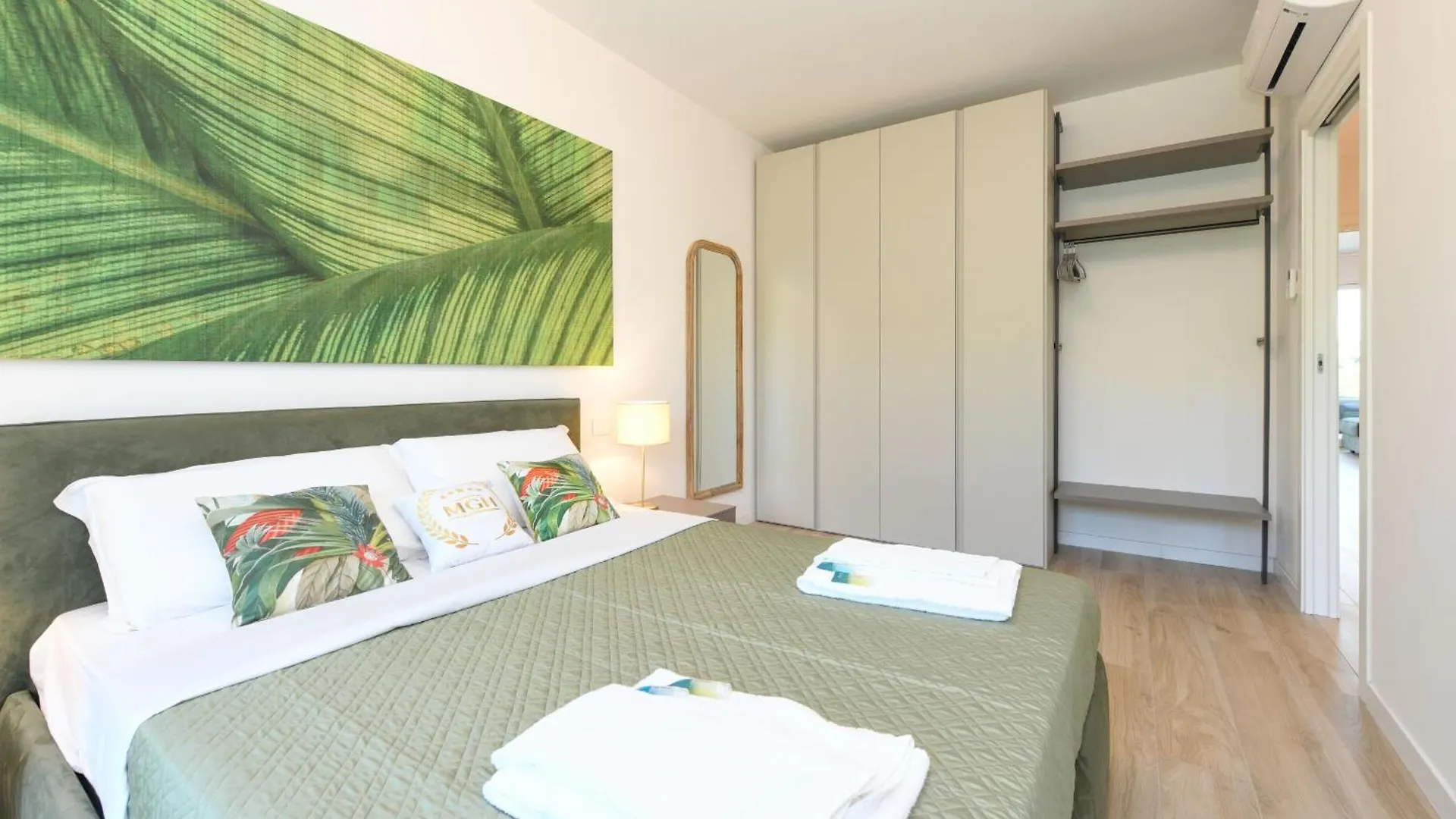 Mgh Luxury - Vivere Il Lago C05 代森扎诺-德尔加达 公寓