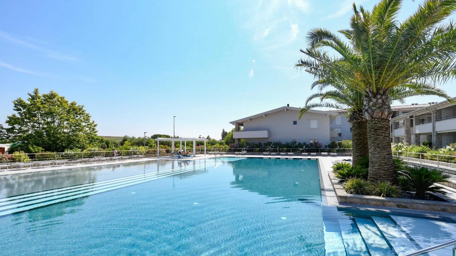 Mgh Luxury - Vivere Il Lago C05 代森扎诺-德尔加达